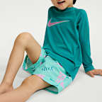 Conjunto de playera de manga larga y shorts para niño talla pequeña Nike Swim Breaker Logo Tape
