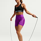 Short taille haute Dri-FIT Nike Pro Sculpt 13 cm pour femme