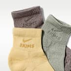 NikeSKIMS Dri-FIT Quarter Çoraplar (3 Çift)