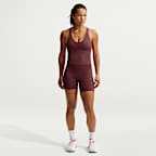 Débardeur de sport avec brassière intégrée rembourrée à maintien normal Nike Universa pour femme