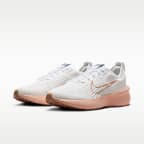 Tenis de correr en pavimento para mujer Nike Interact Run