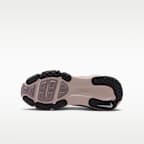 Tenis de correr en pavimento para niños grandes Nike Vomero 18