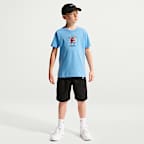 Playera para niños talla grande Nike Sportswear