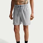 ナイキ アンリミテッド メンズ Dri-FIT 18cm バーサタイル ショートパンツ