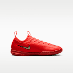 Nike Jr. Mercurial Vapor 17 Academy Big Kids' Indoor/Court Low-Top Soccer Shoes