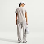 Nike Sportswear Club Essentials Camiseta - Mujer