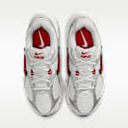 Nike V5 RNR Women's Shoes with Reflective Design Accents