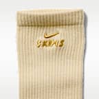 NikeSKIMS Dri-FIT Pilates Grip Crew Socks (1 Pair)