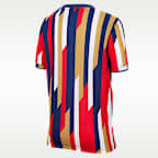 Playera de futbol de manga corta Nike Dri-FIT para antes del partido para niños talla grande C.D. Guadalajara