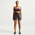 Shorts da ciclista 13 cm a vita alta NikeSKIMS Satin Shine – Donna