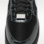 Chaussure Nike Air Force 1 '07 LV8 pour homme