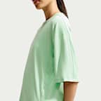 Playera de manga corta Dri-FIT para mujer Nike 24.7 ImpossiblySoft Light