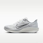 Tenis de correr en pavimento para mujer Nike Quest 6