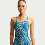 Traje de baño de una sola pieza con corte low en las piernas y espalda deportiva para mujer Nike Swim HydraStrong