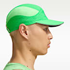 Gorra con diseño reflejante sin estructura Nike Fly Dri-FIT ADV