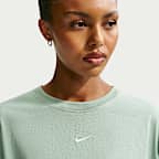 Nike Sportswear Classic Women's Loose Short-Sleeve Cropped T-Shirt