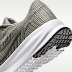 Nike Run Defy Men's Road-Running Shoes