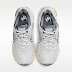 Nike Zoom Vomero 5 Women's Shoes with Reflective Design Accents