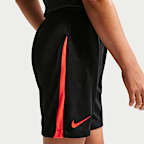 Beşiktaş J.K. Older Kids' Nike Football Knit Shorts