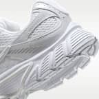 Nike V5 RNR Women's Shoes with Reflective Accents