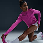 Playera de correr con protección UV de cierre de 1/4 para mujer Nike Swift Element