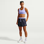 Shorts Dri-FIT de tiro medio de 10 cm para mujer Nike Attack