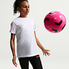 Nike Strike Older Kids' Dri-FIT Football Short-Sleeve Top