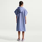 Nike Swim Changing Towel Big Kids' (Unisex) Cover Up Top