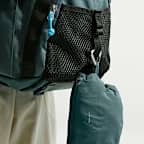 Chamarra con protección contra los rayos UV para mujer Nike ACG "Five Towers"