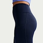 Leggings tiro alto de 7/8 con bolsillos para mujer Nike One
