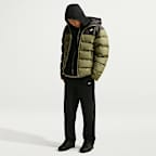 Pantaloni in fleece con orlo aperto Nike Club – Uomo