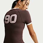 ナイキ スポーツウェア ウィメンズ フィッテド Tシャツ