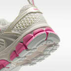 Chaussure Nike Vomero 5 pour ado avec motifs réfléchissants