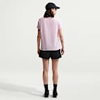 T-shirt Nike Sportswear Club para mulher