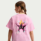 Playera de corte cuadrado para niña talla grande Nike Sportswear
