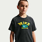 Playera para niños talla grande Nike Sportswear