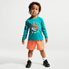 Playera de manga larga Dri-FIT con gráfico infantil Nike