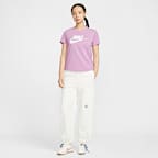 Nike Sportswear Essentials Women's Logo T-Shirt