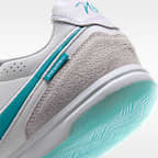 Nike Tiempo Streetgato Indoor/Court Low-Top Soccer Shoes