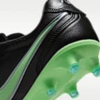 Tacos de fútbol de corte low Nike Tiempo Ligera Pro para terreno firme