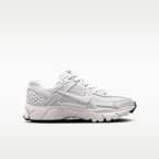 Nike Vomero 5 大童反光裝飾鞋款