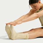 NikeSKIMS Dri-FIT Pilates Grip Crew Socks (1 Pair)