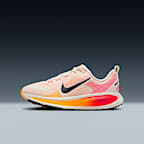 Nike Vomero 18 大童路跑鞋