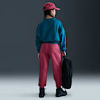 Nike Sportswear Club Fleece Girls' Boxy Crew-Neck Sweatshirt