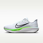 Tenis de correr en pavimento para hombre Nike Quest 6