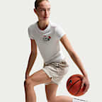 Playera de básquetbol de manga corta con gráfico para mujer Nike