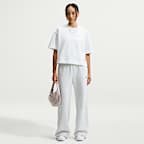 T-shirt oversize court moderne Nike Sportswear pour femme