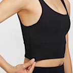 Bra deportivo de baja sujeción de talle largo con almohadillas para mujer Nike Zenvy Rib