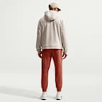 Joggers de alto rendimiento Dri-FIT con protección contra los rayos UV para hombre Nike Primary NanoKnit