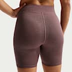 Nike Sportswear Classic sykkelshorts (20 cm) med høyt liv til dame